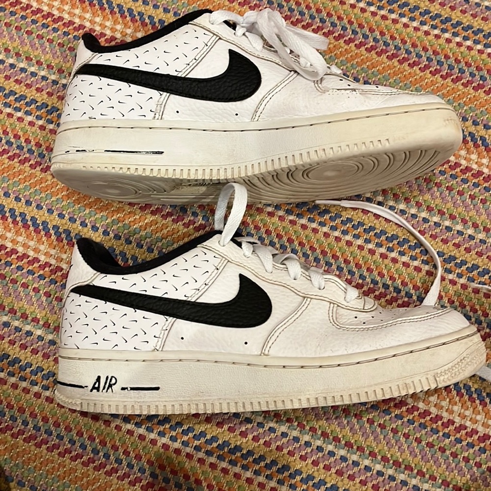 This is a Nike air force. It has been worn it’s a size 4 1/2 in kids